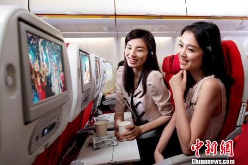 圖為海南航空客機經(jīng)濟艙娛樂視聽系統(tǒng)。